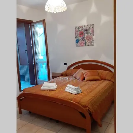 Feel At - Casa Loredana Lovere