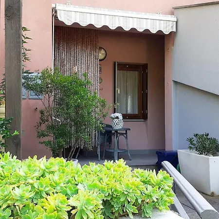 Feel At - Casa Loredana Lovere